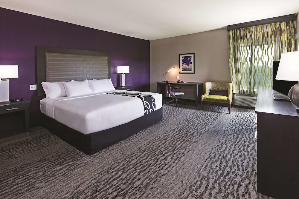 La Quinta By Wyndham College Station South Hotel Bagian luar foto