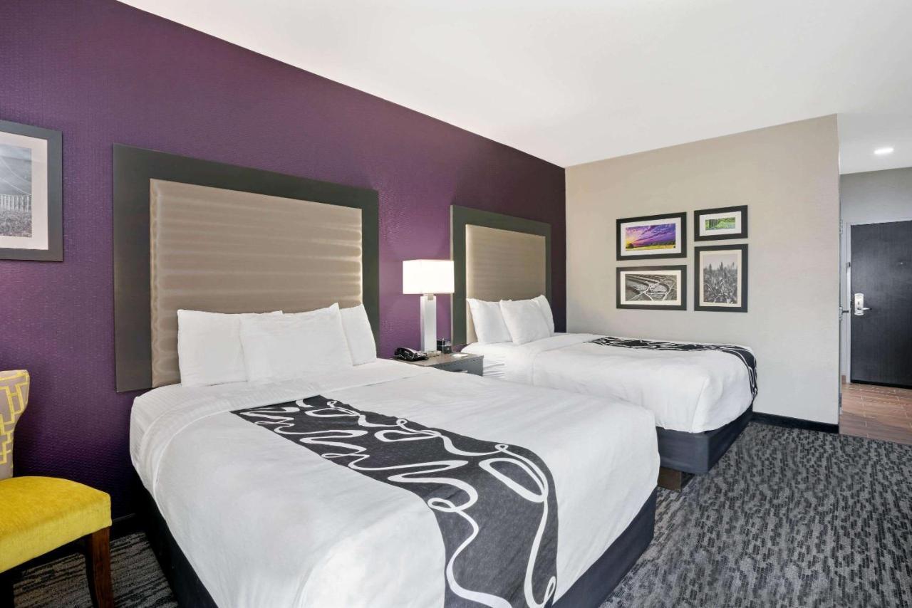 La Quinta By Wyndham College Station South Hotel Bagian luar foto